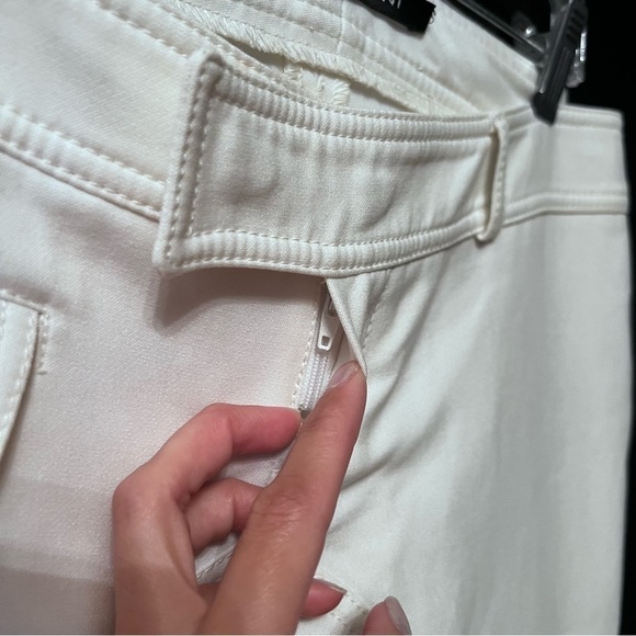Paola Frani pants Color: White Size: 32 low rise Good condition - Picture 6 of 15